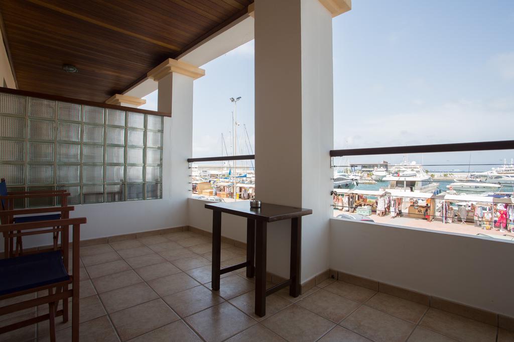 Hotel Bahía La Savina  Bagian luar foto