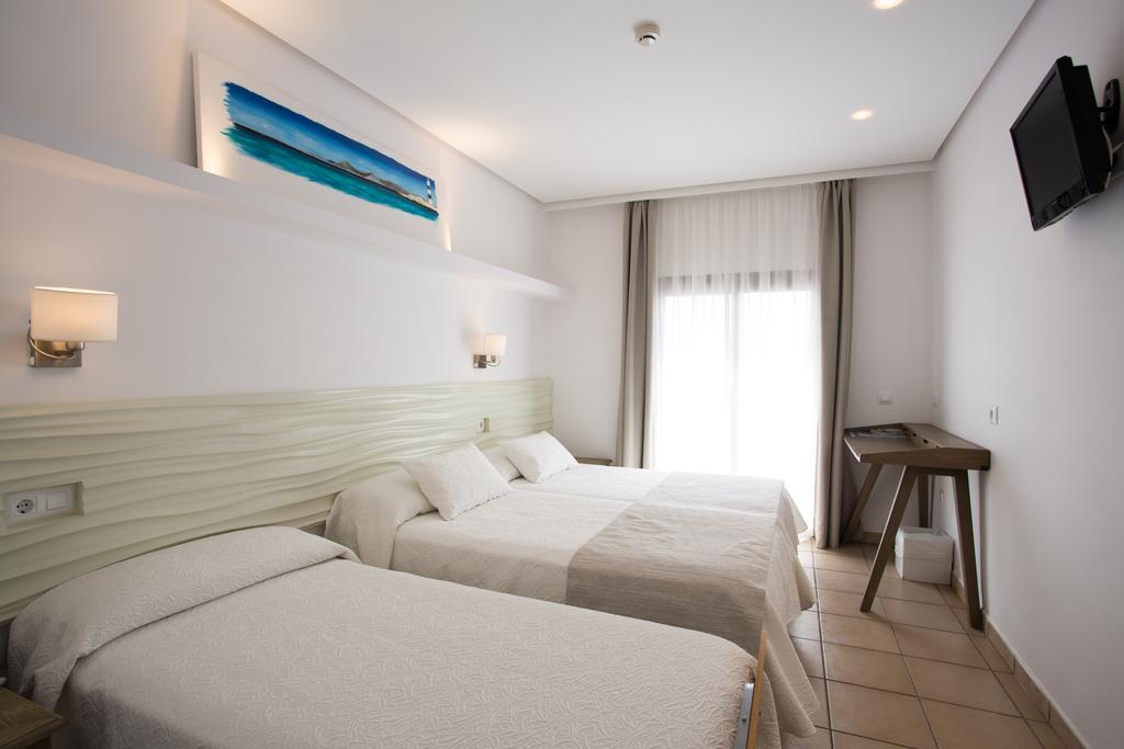 Hotel Bahía La Savina  Bagian luar foto